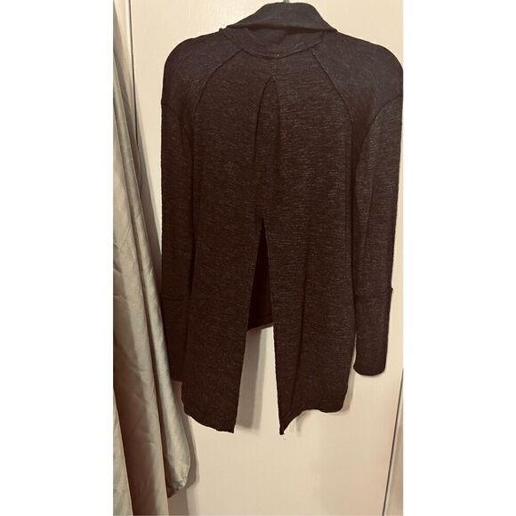 We The Free People Gray Waffle Knit Split Back Turtleneck Long Sleeve Oversized - Picture 8 of 10